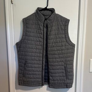 Jos A Bank Reserve Gray Quilted Vest